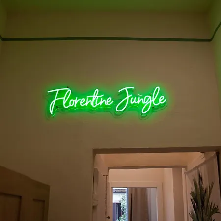 Florentine Jungle Large Terrace Near The Station 公寓